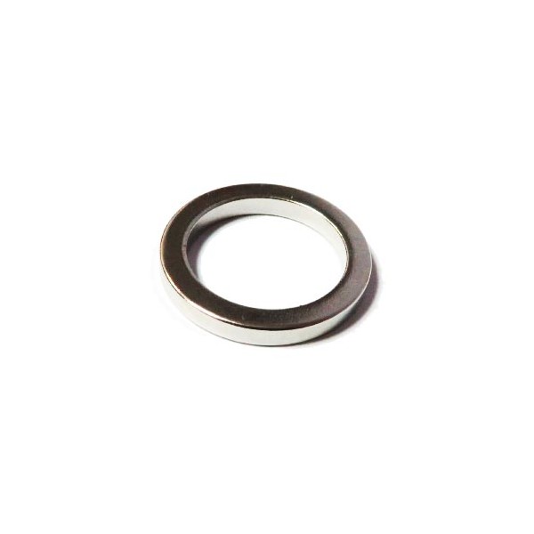 Магнит постоянный неодимовый 24х18х3 мм (форма кольцо)